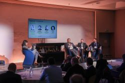 Περισσότερα...